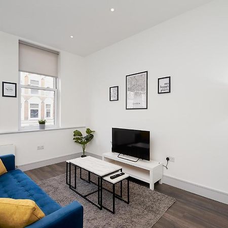High Spec 2 Bed Apartment W/Parking Available Londres Exterior foto
